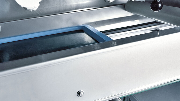 automatic tray washing system